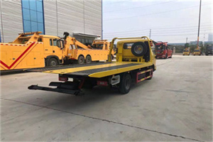 南山非事故拖车