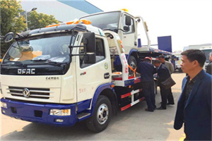 南山汽车道路救援拖车价格